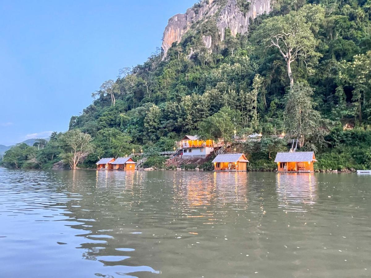 Nongkhiaw The Float House Hotel Exterior photo